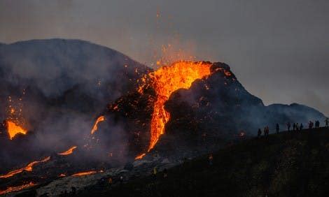 台灣死火山|【專訪】中研院林正洪：如何判斷火山「是死是活」？。